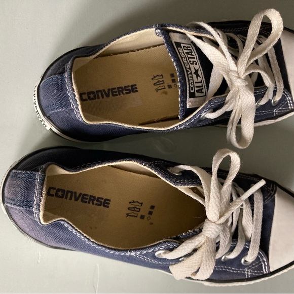 Navy Converse Low Tops - Picture 3 of 4